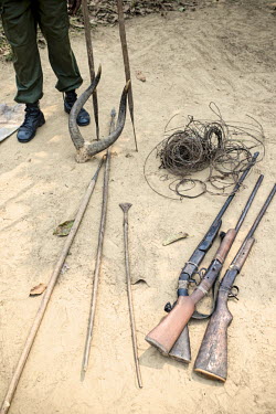 Hunting instruments seized by forest guards africa,hunting,conservation,congo,drc,democratic republic of congo,instrument,instruments,tools,weapon,weapons,lukolela,tumba ledima reserve,hunters tools,horn,horns,guns,wire,spears